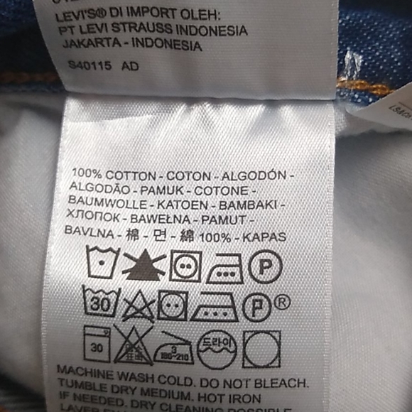 NEW Levi's Premium High Waist Cut Off Denim Skirt - Picture 6 of 8